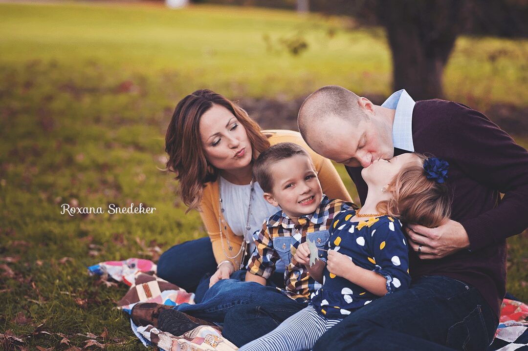 Newborn and wedding photographer in Noblesville, Indiana