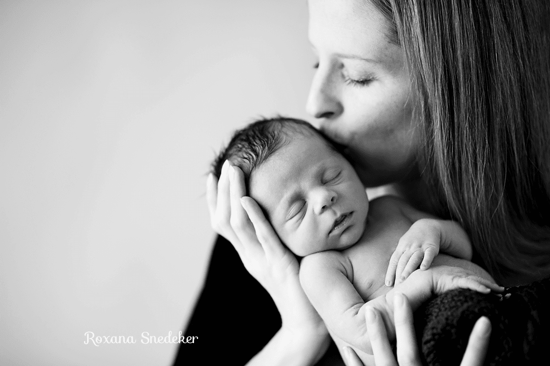 Newborn and Wedding photographer in Indianapolis, Indiana