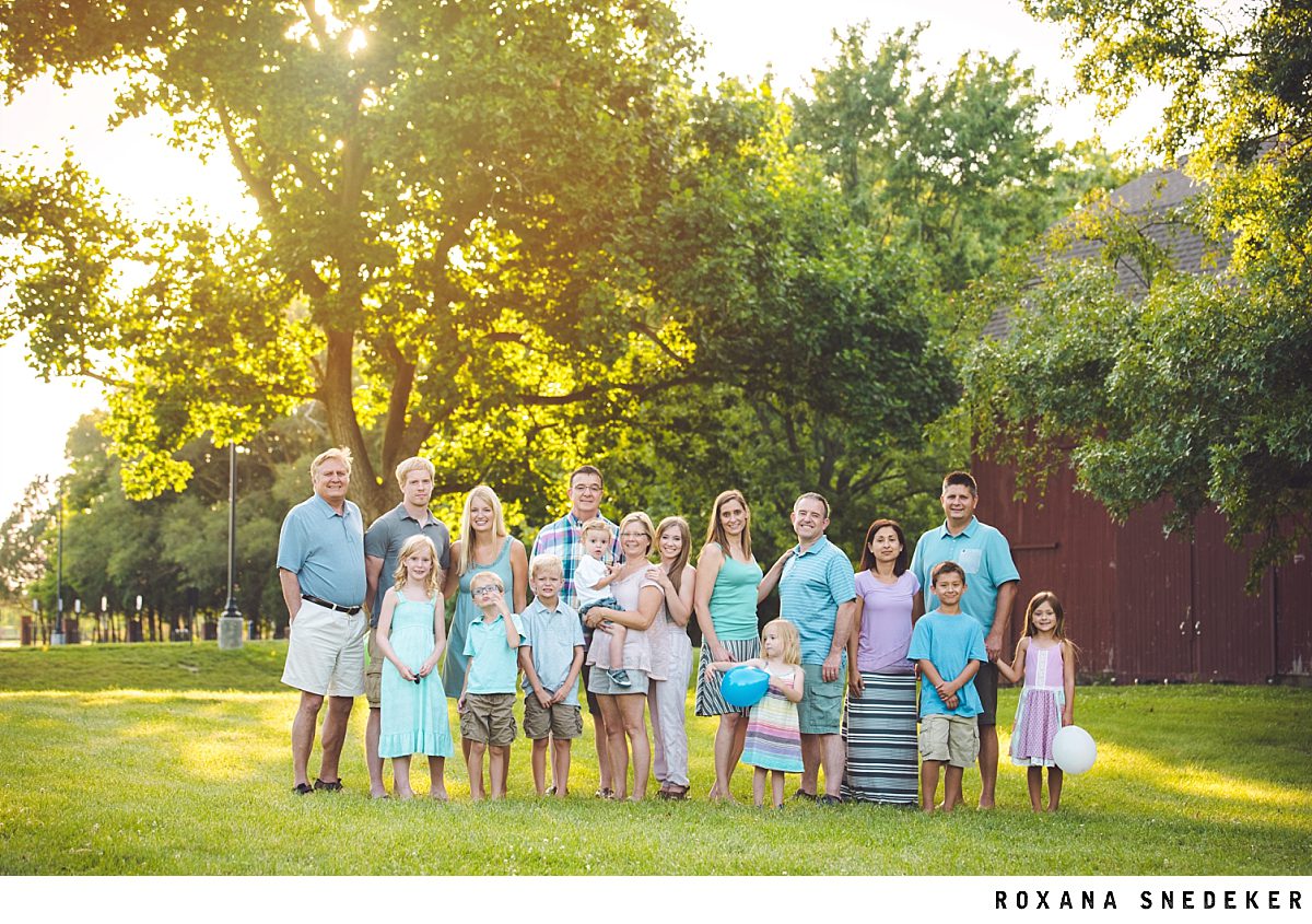 Extended family session in Carmel, Indiana Coxhall Gardens