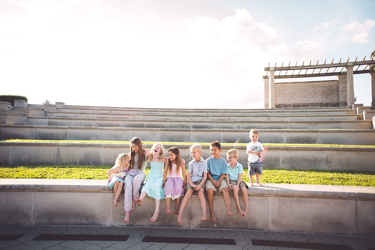 Extended family session in Carmel, Indiana Coxhall Gardens