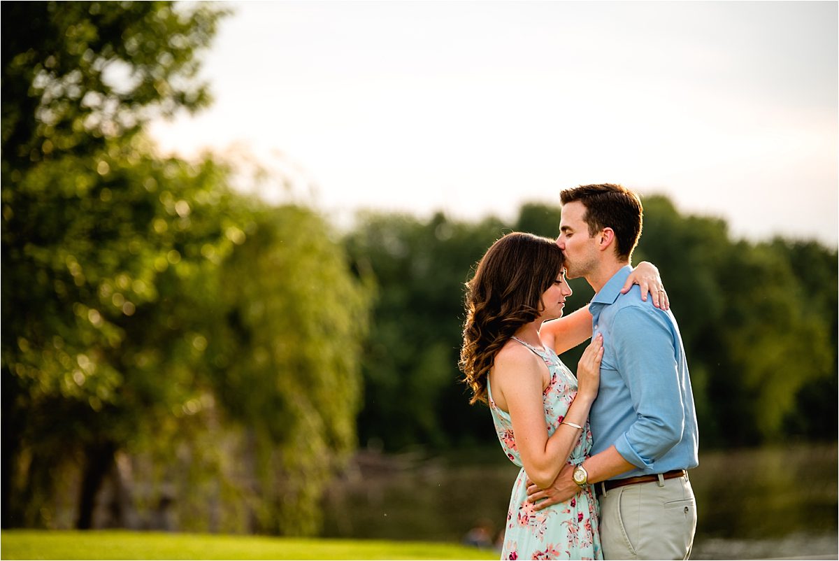 Indianapolis downtown Canal engagement session | creative photography by Roxana Snedeker